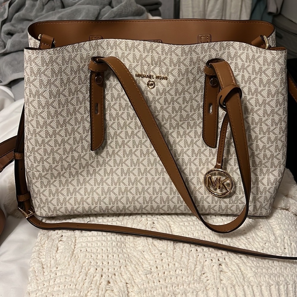michael kors purse